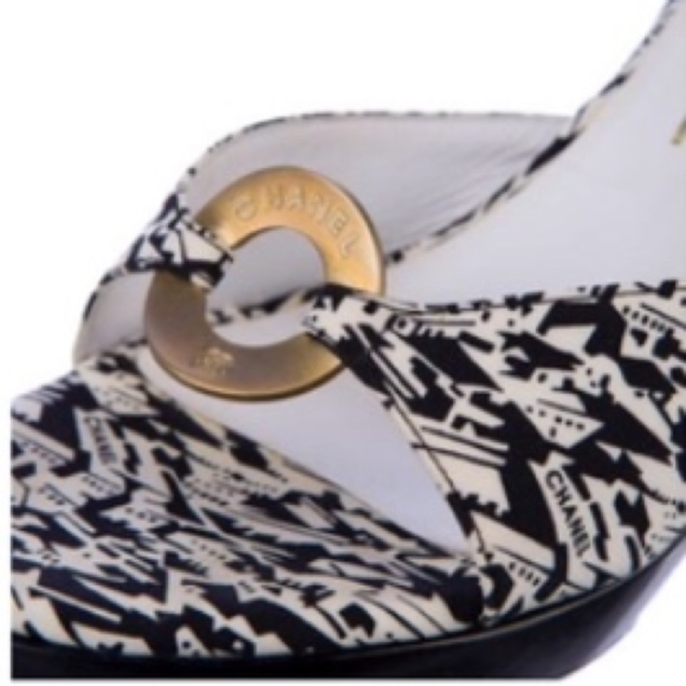 Chanel Wedge w/Ankle ties - Picture 6 of 8